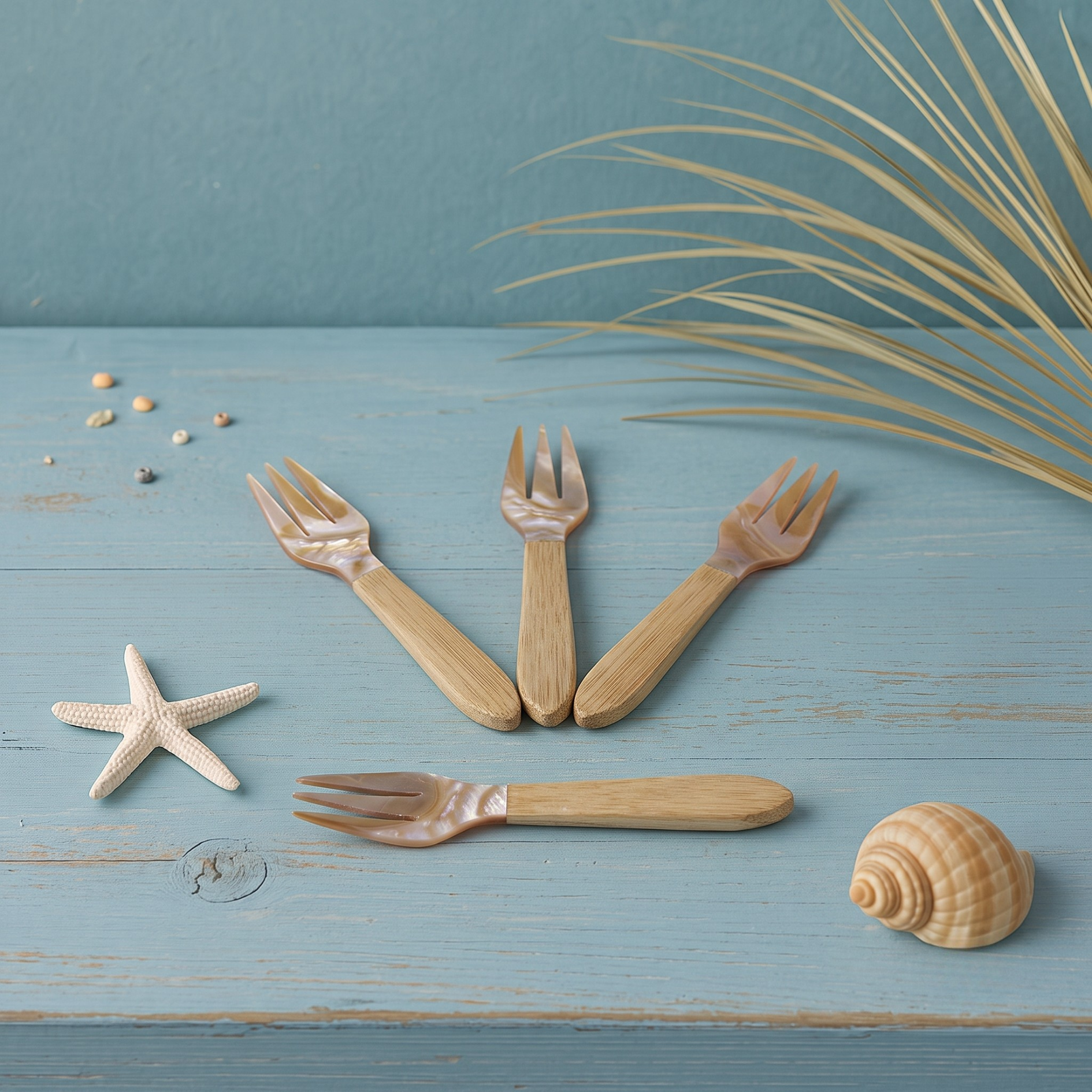 Serin Shell Cocktail Forks, Set of 4