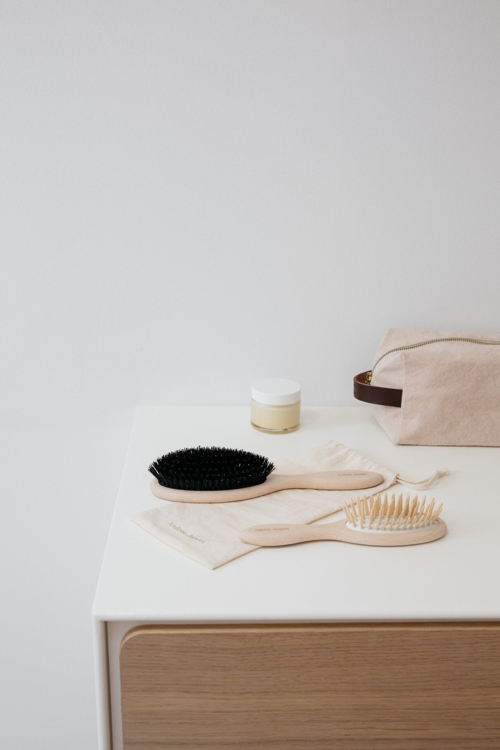 Andree Jardin Beech Wood Tradition Big Detangling Brush - Image 5