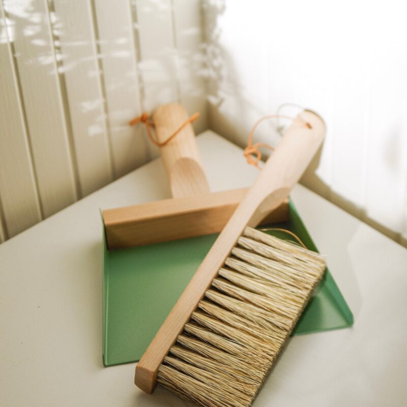 Andree Jardin NATURAL SAGE "Mr & Mrs Clynk"  Hand Brush, Dustpan and Wall Hooks