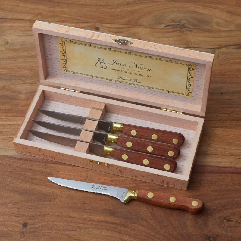 La Fourmi 4 Piece Laiton Steak Knife Set in Wood Presentation box
