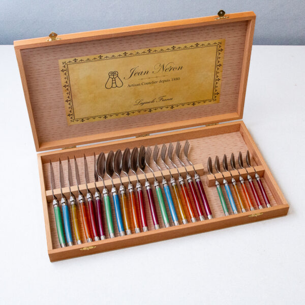 Service de couverts Laguiole 24 pièces, arc-en-ciel, dans un coffret en bois - Image 2