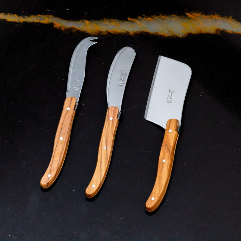 Coffret de 3 mini ustensiles à fromage Laguiole, bois d'olivier dans une boîte en papier kraft