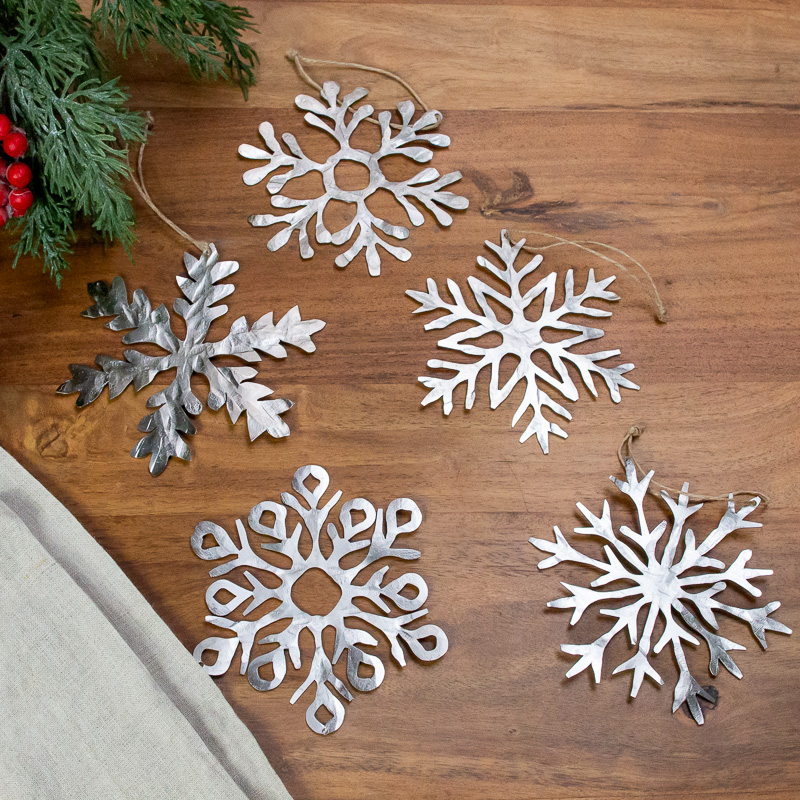 Décorations flocons de neige argentés métalliques, Grands, Lot de 5