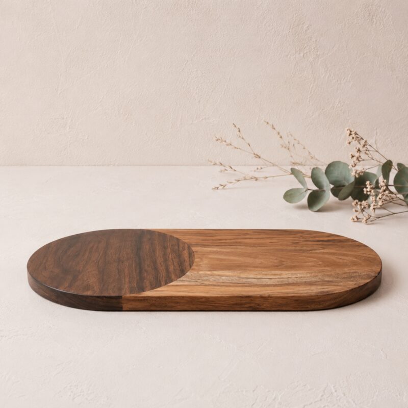 Aeryn Board, Oval